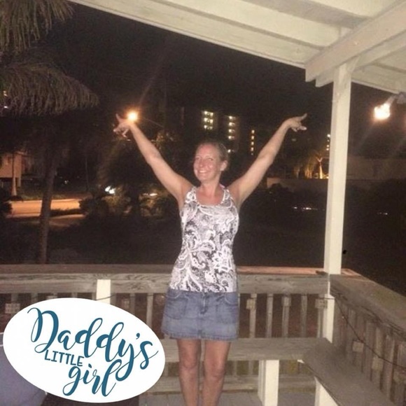 Meet your Posher, Ginger - Picture 3 of 4